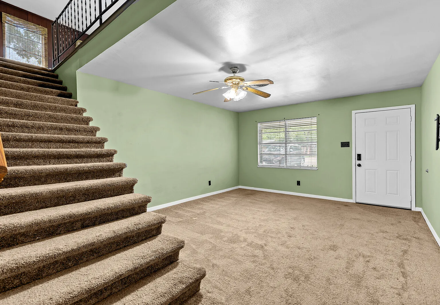 326 South Barbara Street - 1 — Photo 2