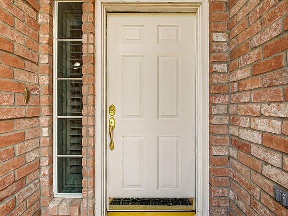 3rd image of 10725 Norchester Village Dr