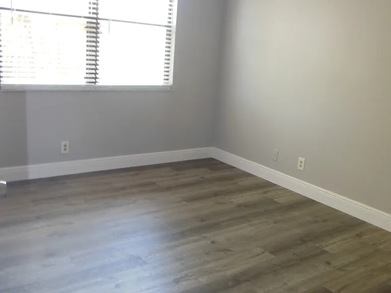 706 Executive Center Dr #37-2-37 — Photo 11