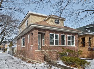 5300 N Ludlam Ave, Chicago, IL 60630