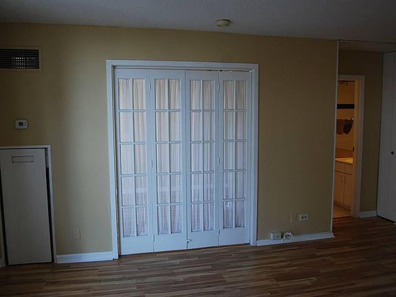 5th image of 1212 Lasalle St #1304