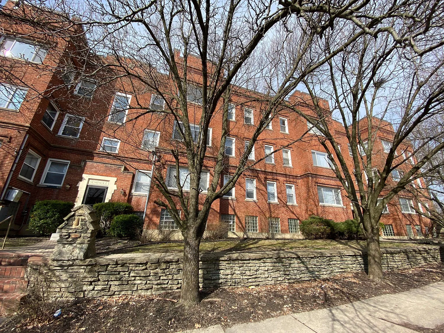3 bed, $1,650 — Photo 1