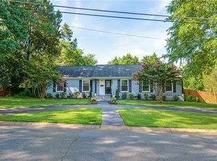 2000 Bentley Pl, Charlotte, NC 28205