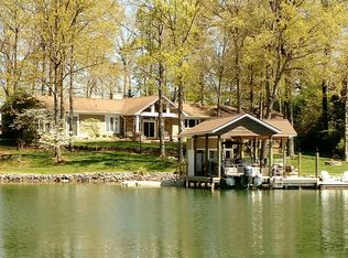 209 Valley Mill Rd, Huddleston, VA 24104