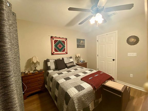 5th image of 4 Pear Orchard Dr