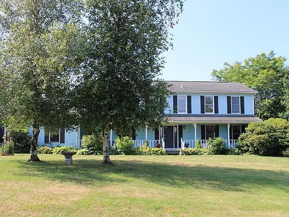 3rd image of 28 Farr Ln