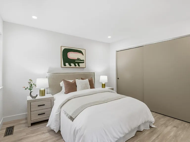 16955 Oakridge Ln — Photo 18