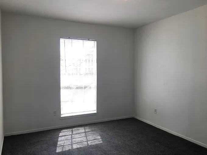 2 bed, 758 sqft, $950 — Photo 3