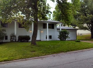 3 Martin Ln, Saint Peters, MO 63376