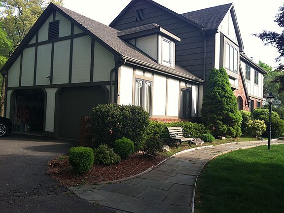Walkway to front door