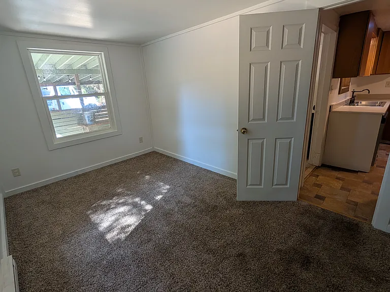 2399 SE Sedgwick Rd — Photo 12