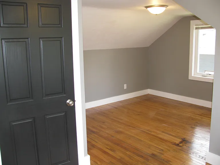 409 Pearl St — Photo 20
