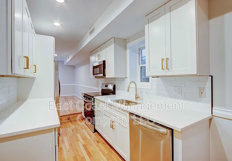 203 S Regester St — Photo 1