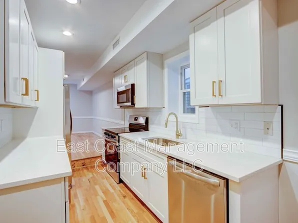 203 S Regester St, Baltimore, MD 21231