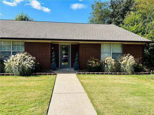 3701 W Cedar St APT 7, Rogers, AR 72756