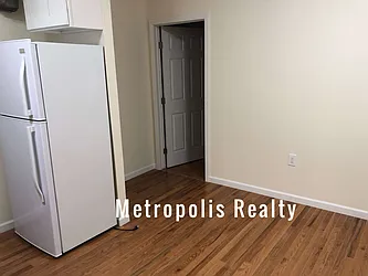 Rented by Metropolis International Realty Inc.