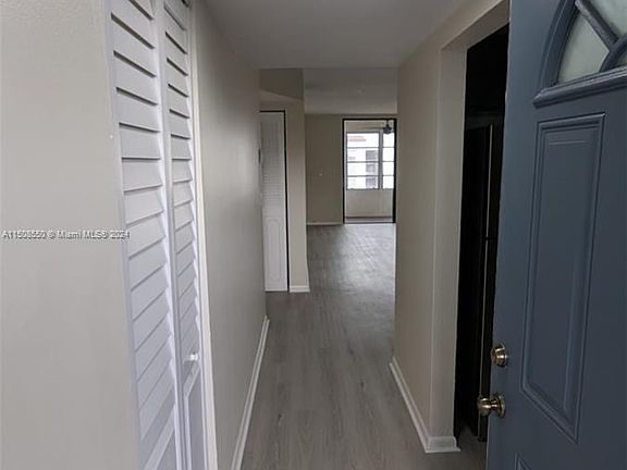 5th image of 2800 Somerset Dr APT 416J