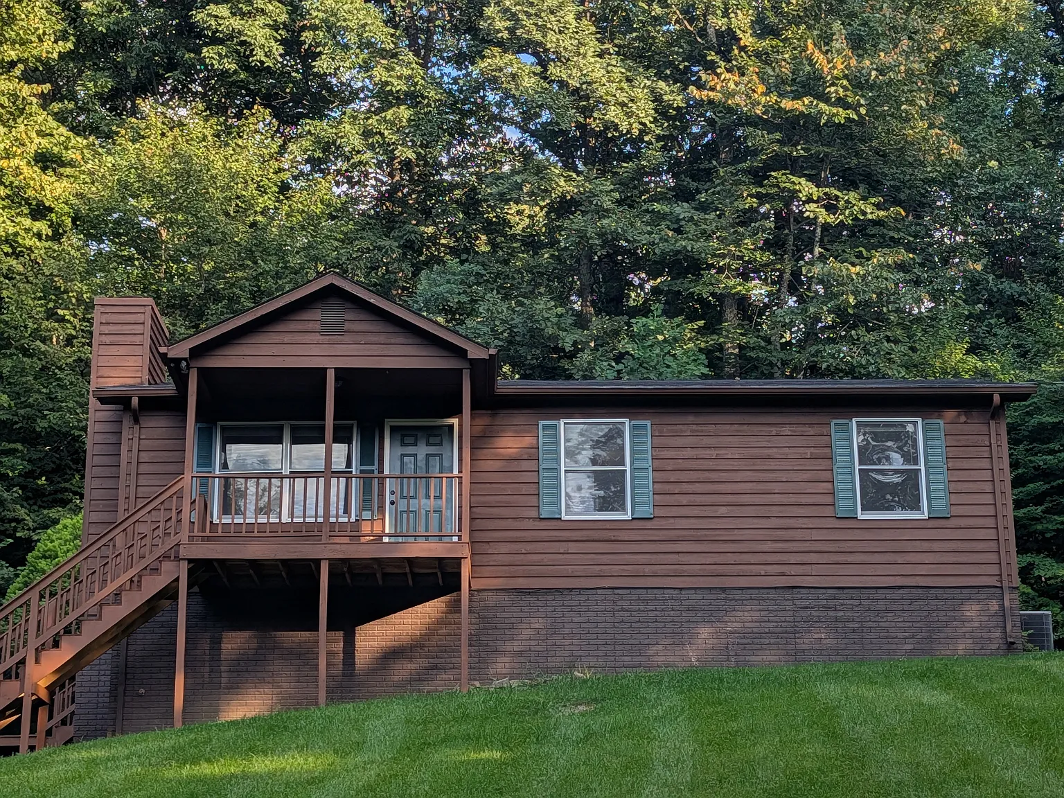 270 Parkside Rd — Photo 2