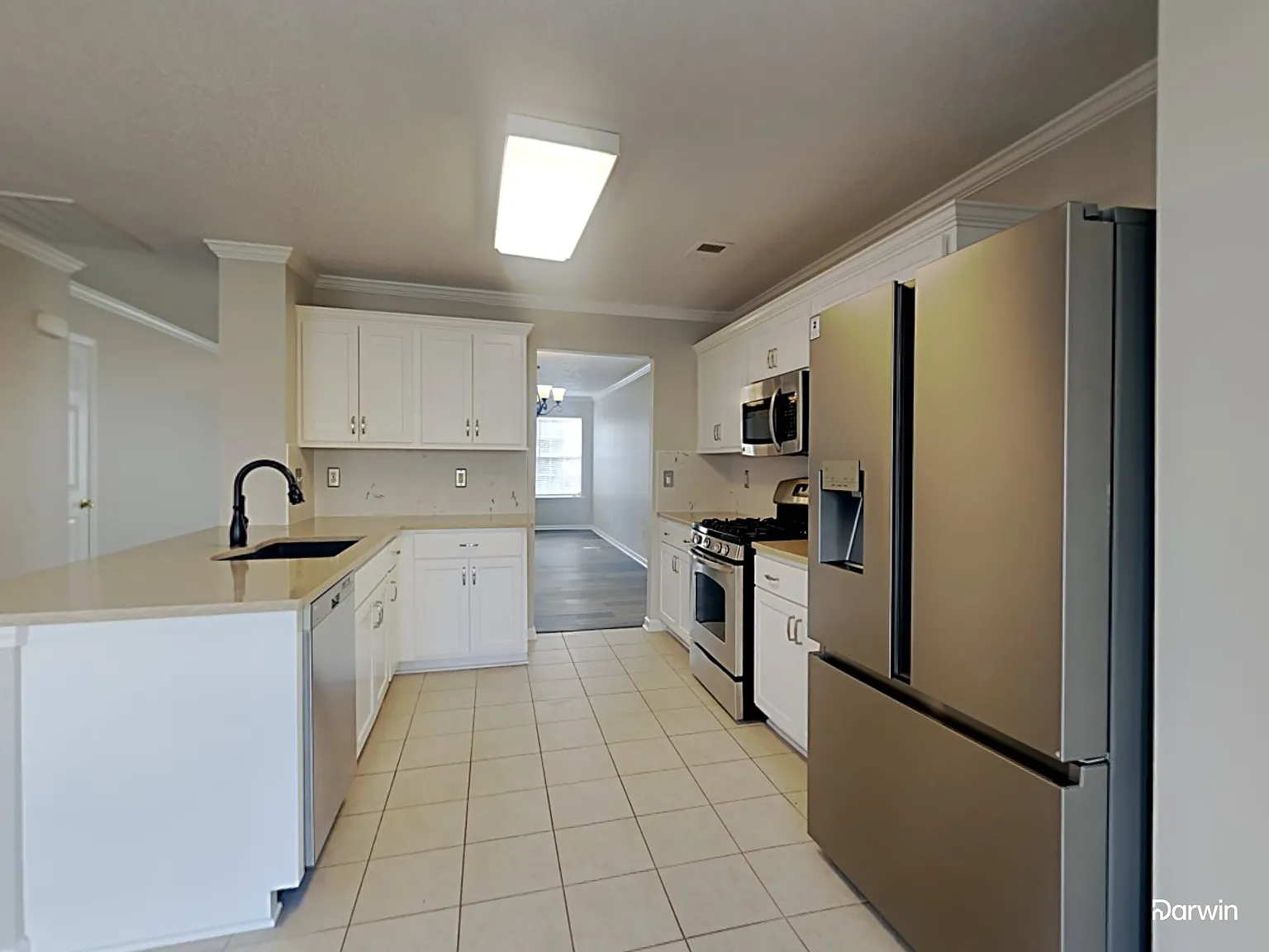 5 bed, 2.5 bath, 2358 sqft, $2,275 — Photo 3