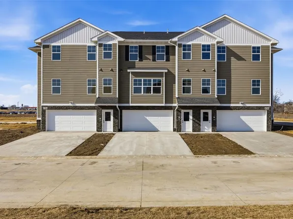 8704 Eddie Dr SW #B, Cedar Rapids, IA 52404