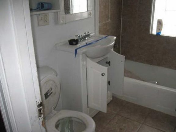 5th image of 3720 N 41st St