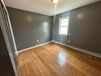 Rented by R New York