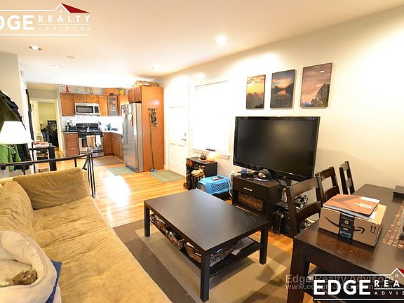 3rd image of 133 Nottinghill Rd