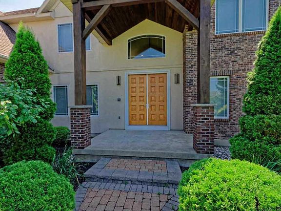 4th image of 9 Blossom Hill Ct