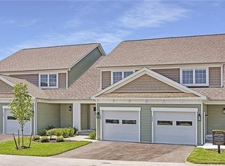 204 Carriage Ln, Buffalo, NY 14224