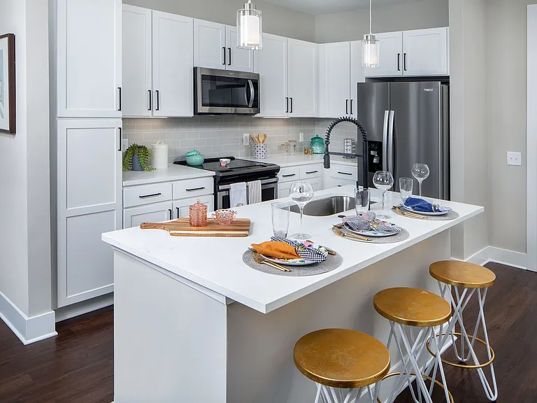 The Local Sugar Hill Apartments — Photo 9