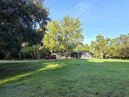 2200 Retreat Rd Photo 1