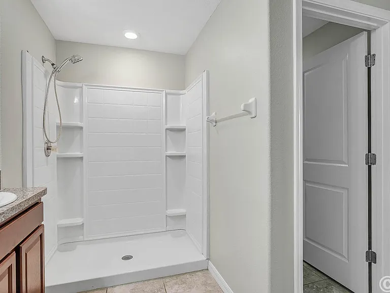6529 Trent Creek Dr — Photo 16