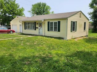 520 E 3rd St, Lebanon, IL 62254