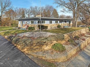 536 Lewis St, Burlington, WI