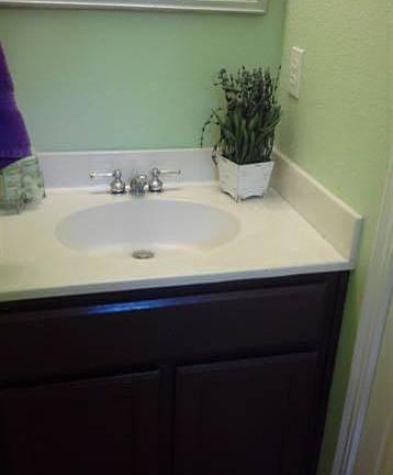 3rd image of 575 Almanor St
