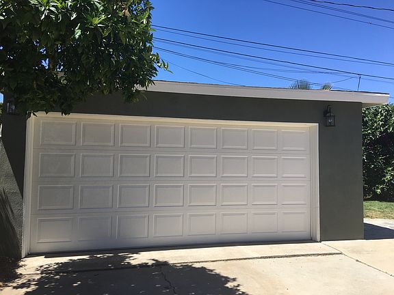 4th image of 518 San Jacinto St