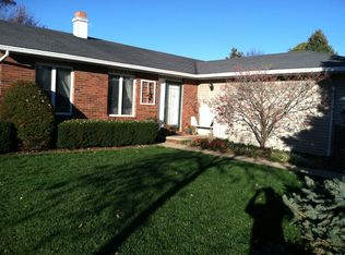 409 Barons Rd, Springfield, IL 62704