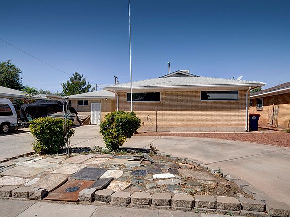 3rd image of 713 San Pedro Dr SE