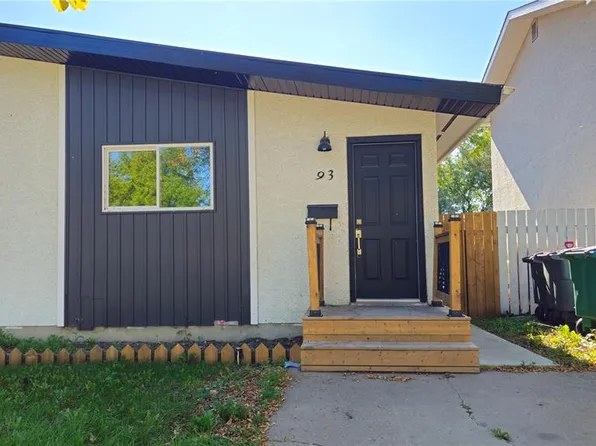 93 Davidson CRESCENT, Saskatoon, SK S7L 4A2