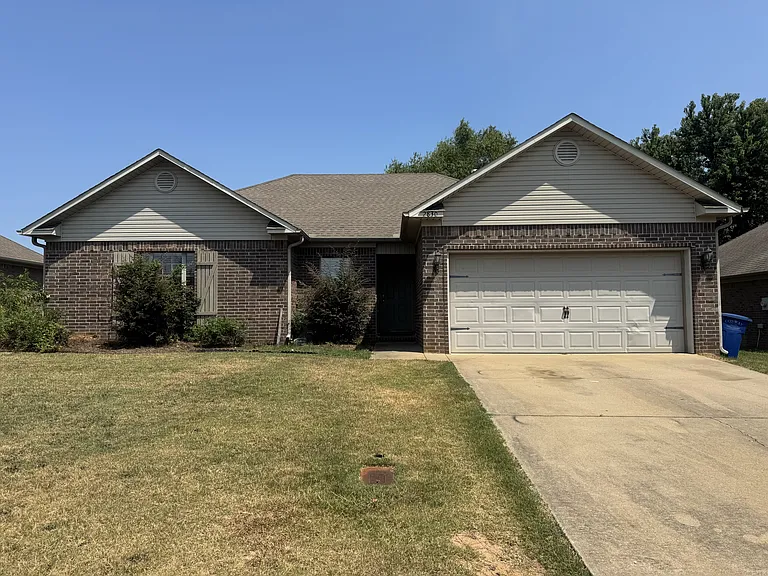 2830 Longbow Ln — Photo 1