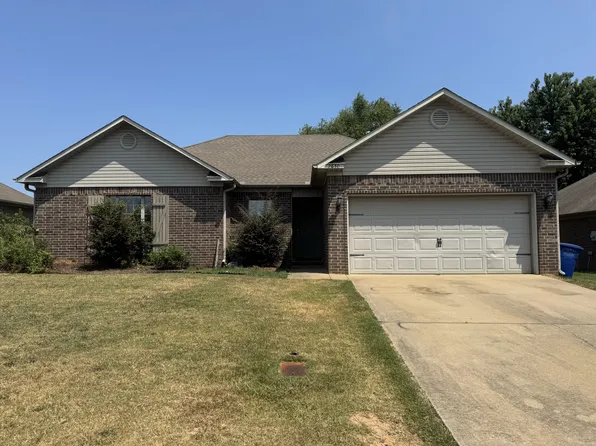 2830 Longbow Ln, Conway, AR 72034
