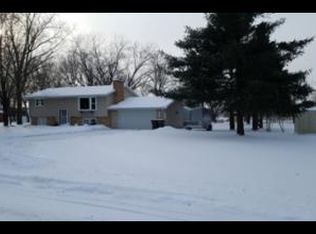 11148 Ferndale Dr, Rogers, MN 55374