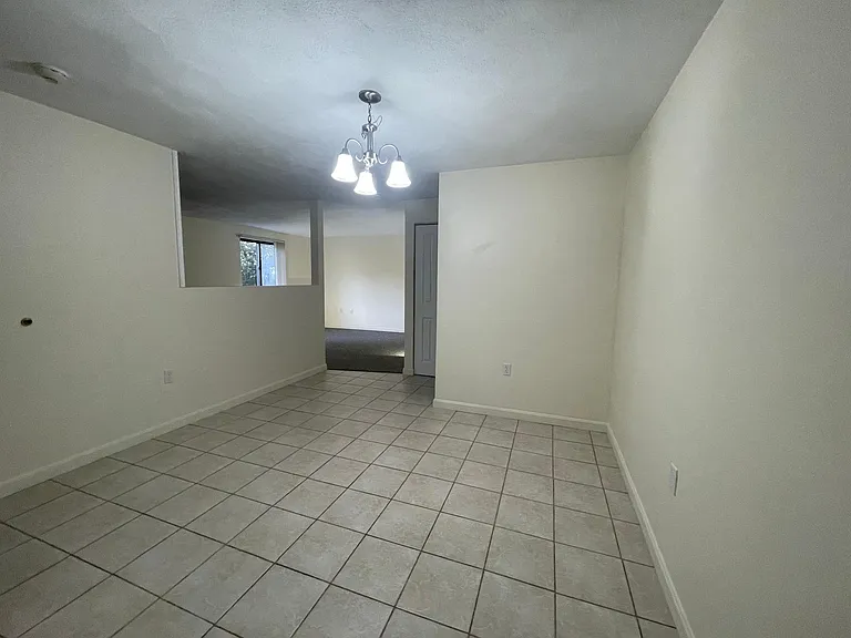 50 Juniper Rd #B1 — Photo 4