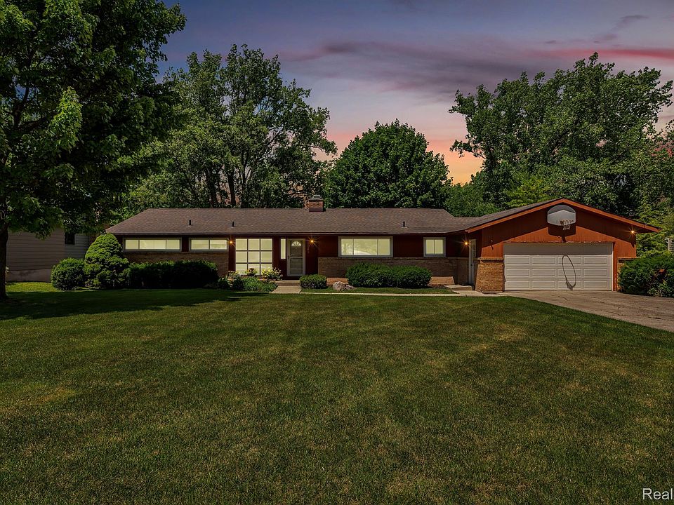 1st image of 3089 Hampshire Blvd SE