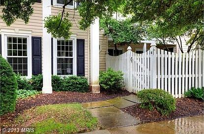 1st image of 10194 Ashbrooke Ct #118