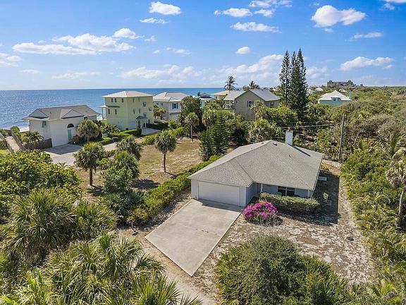 3rd image of 1831 E Sand Dollar Ln