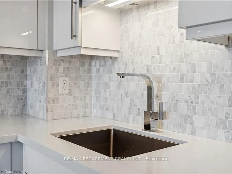 2093 Fairview St #1910 — Photo 14