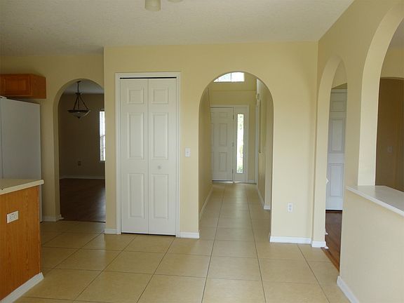 5th image of 549 Stonewall Ave