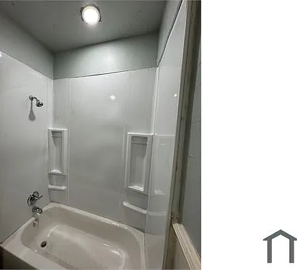 6909 Division Ave — Photo 8