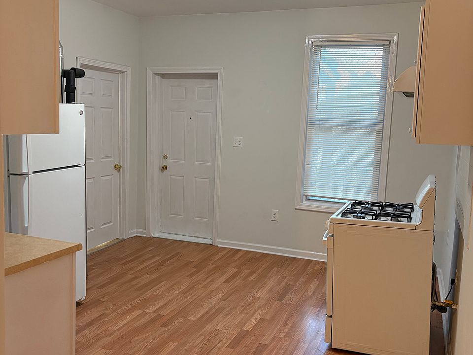 1st image of 1353 N Bosworth Ave #2-B